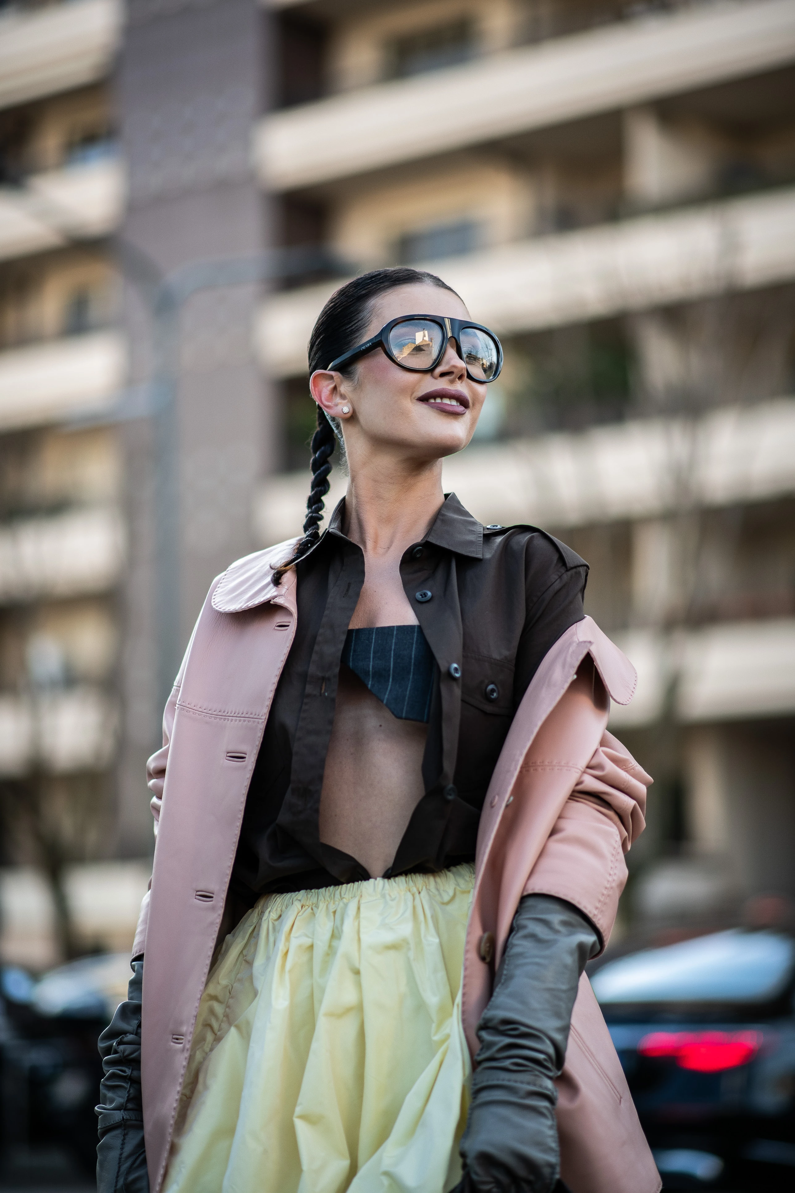 Streetstyle: the most fashionable girls on the streets of Milan26