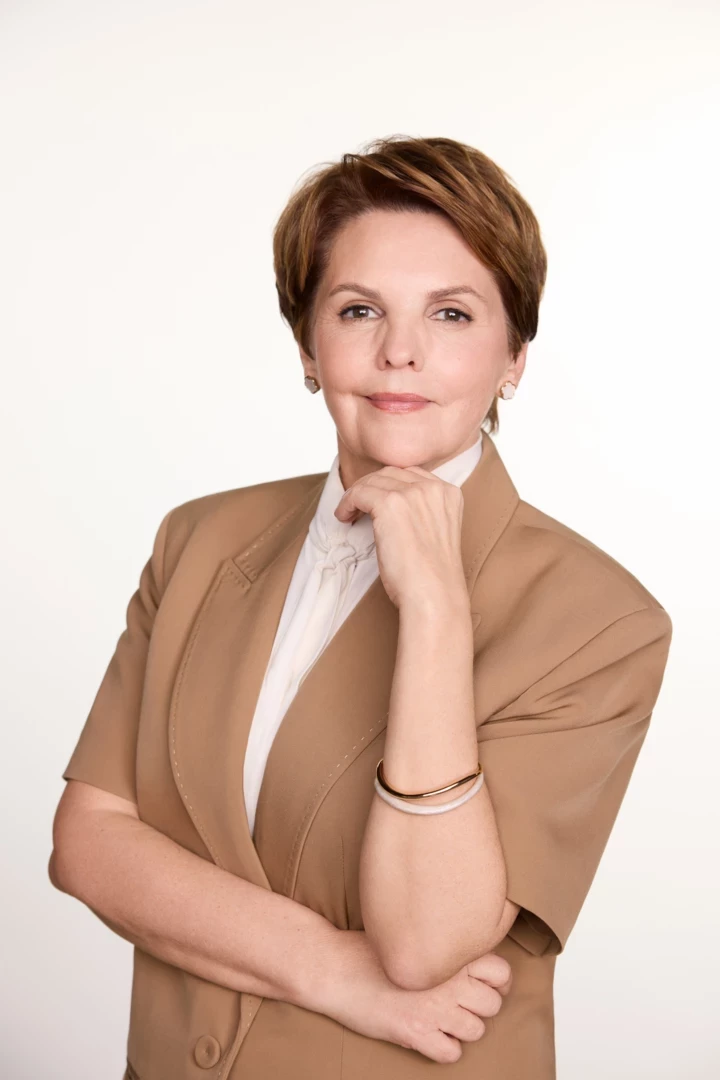 Journalist Olena Frolyak, ambassador of the Age Expert L'Oréal Paris line, - about strength, age, favorite products and books8