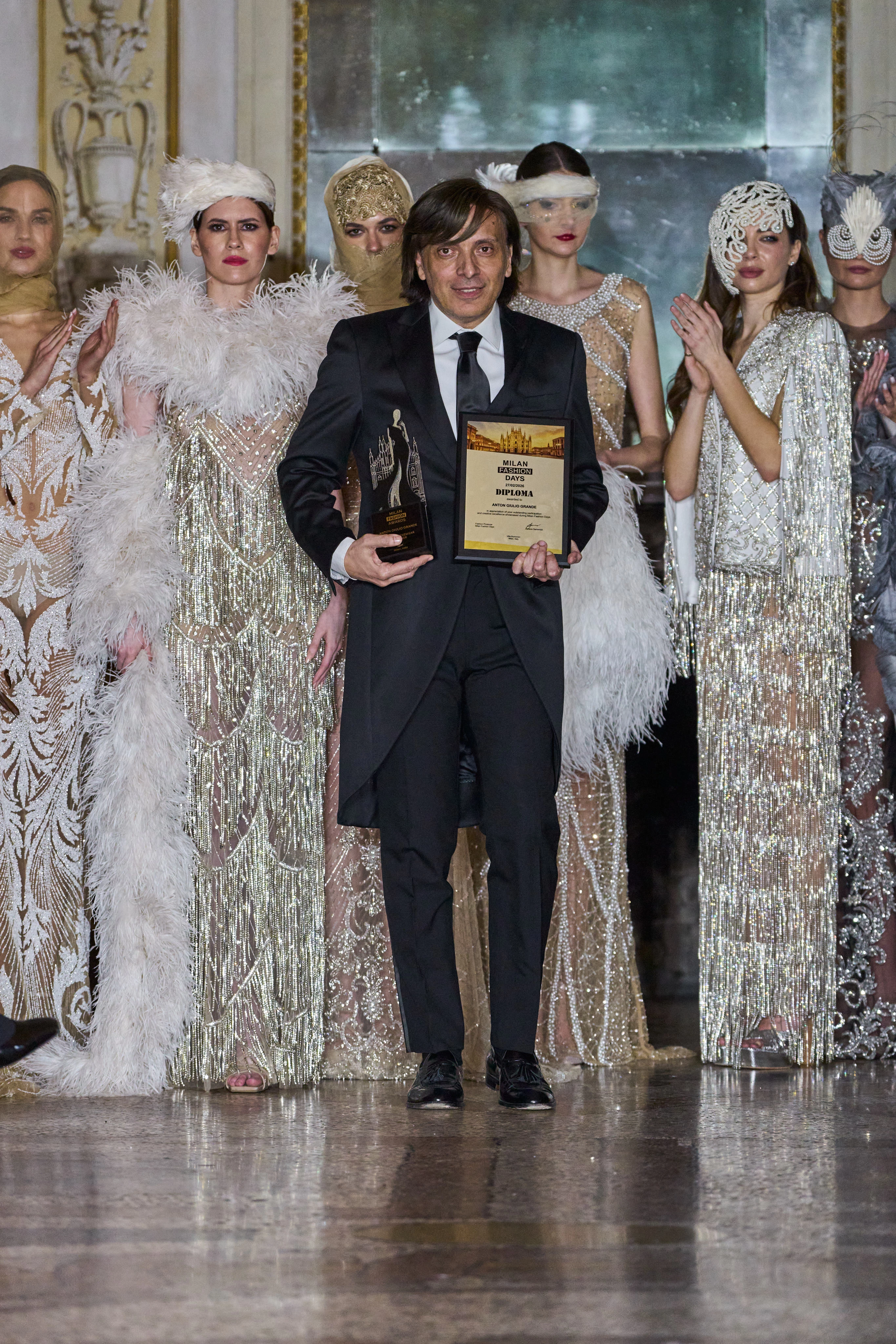 Milan Fashion Days: designers from all over the world presented new collections at Villa Borromeo13