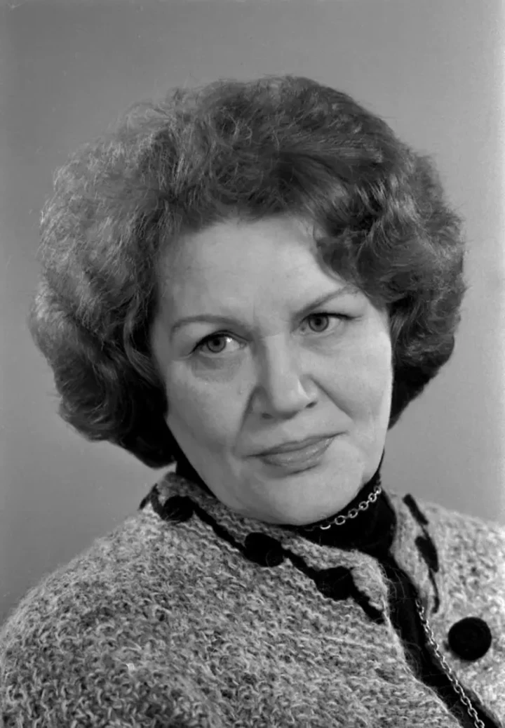 5 insightful poems about love by Lina Kostenko0