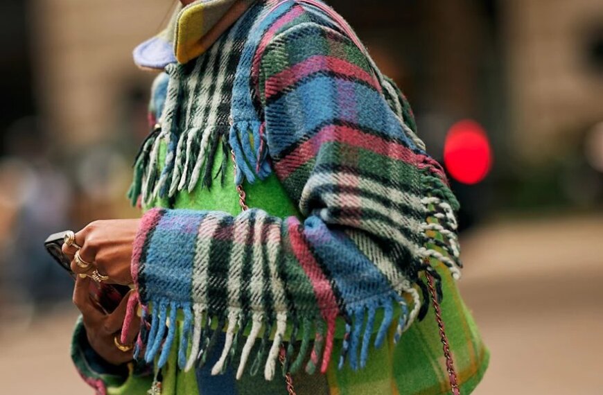 This delicate bag is the most appropriate color choice for this warm&hellip;