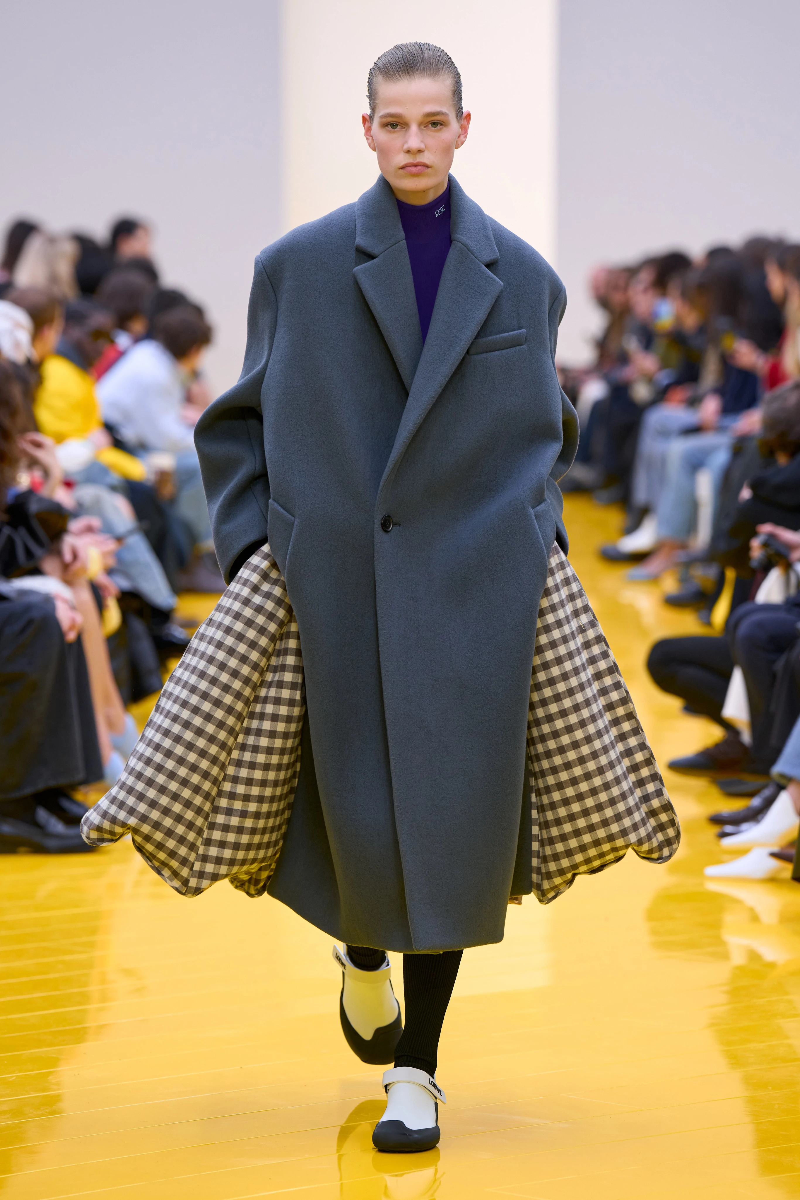 Paris Fashion Week: New Collections from Balenciaga, LOEWE and Viktoria Beckham7