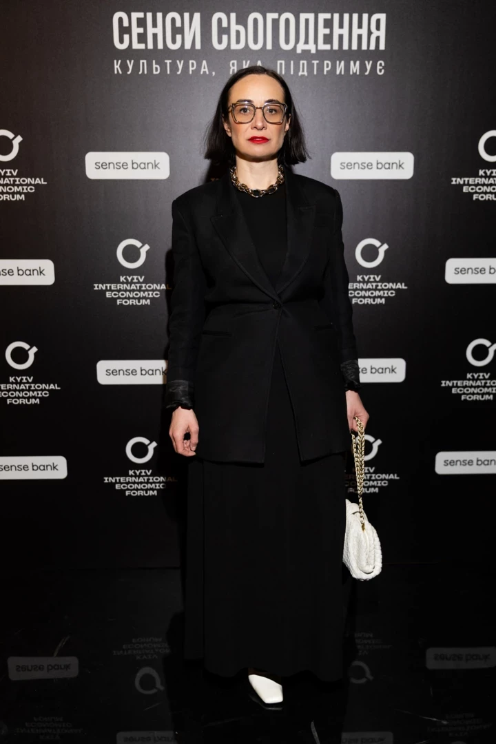 How the evening "Senses of the Present: A Culture That Supports" went at the Lesya Ukrainka Theater11