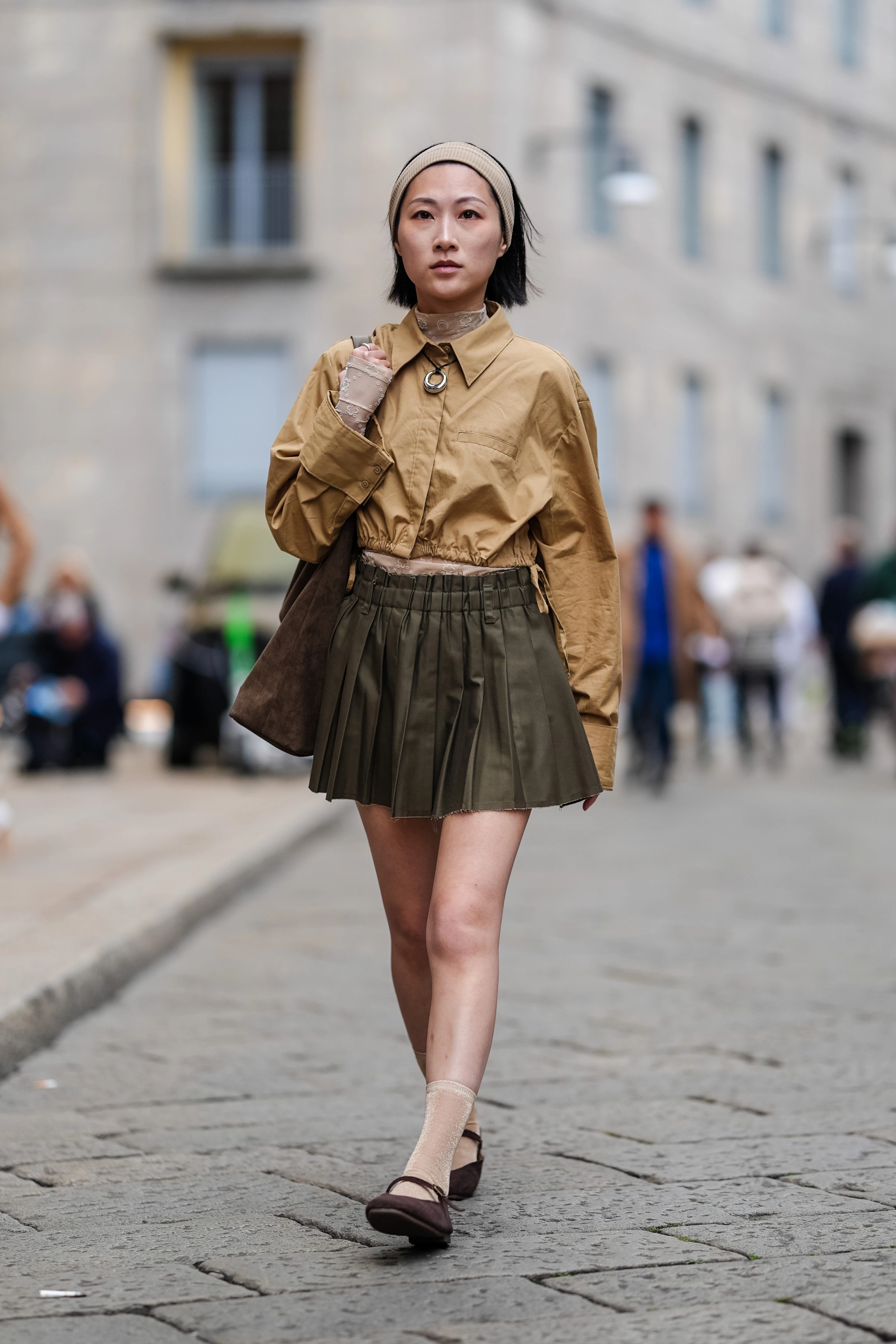 Brown ballet flats are the most elegant and versatile shoes this spring3