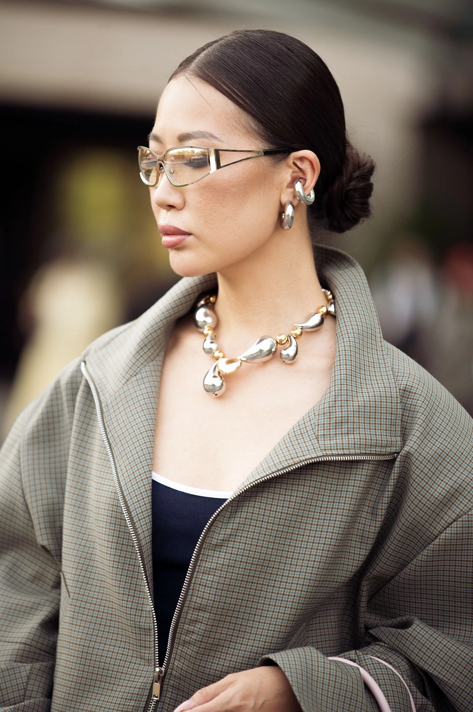 Earrings that replace makeup: the main trend of 20268