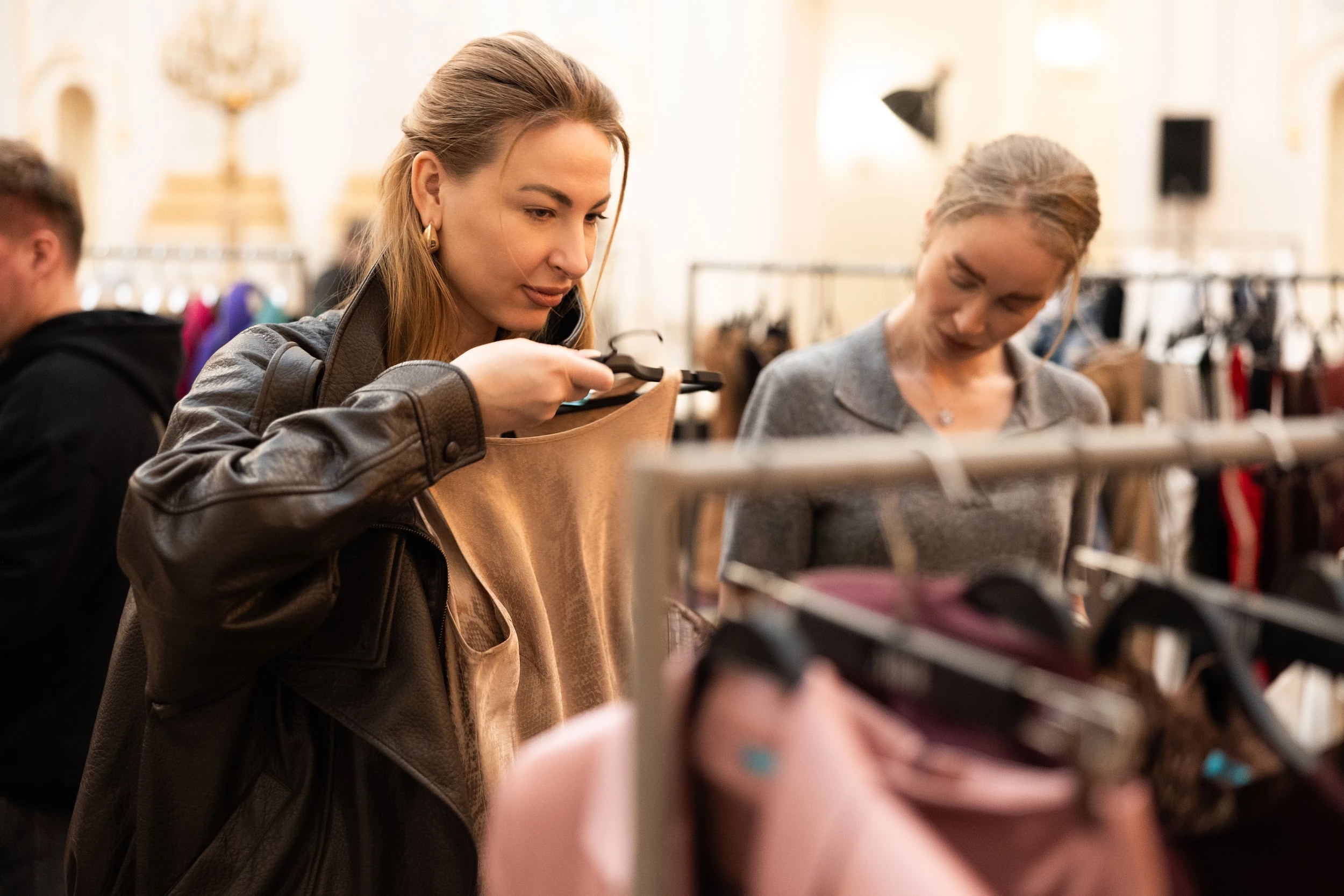 How the Fairmont Charity Market of Ukrainian brands went10