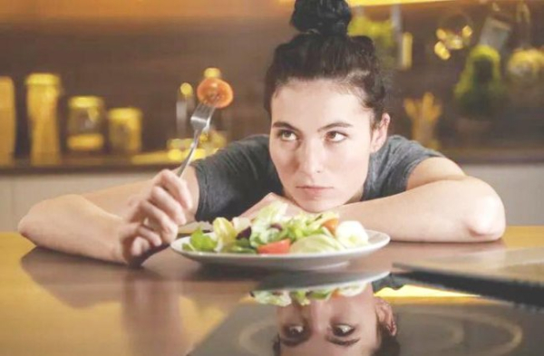 How to Stop Hunger: Popular Life Hacks