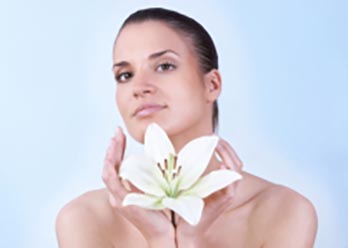 How to provide first aid to your skin in spring?