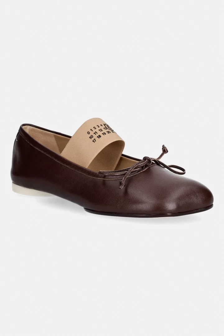 Brown ballet flats are the most elegant and versatile shoes this spring7