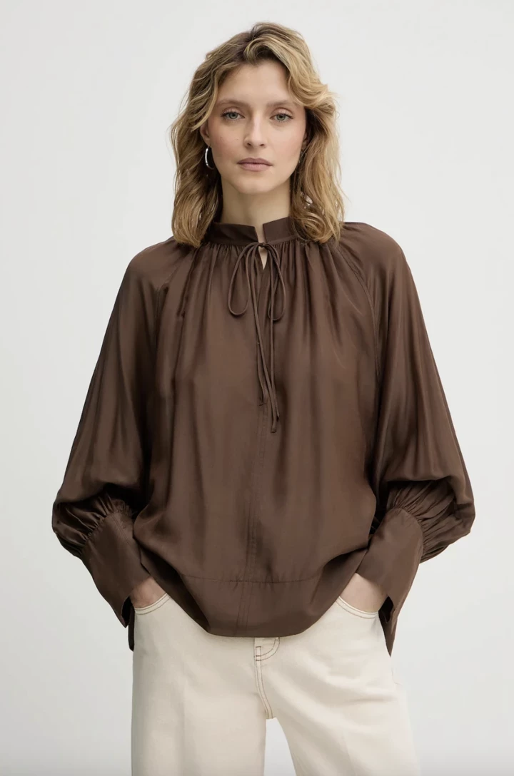 Airy silhouettes and balloon pants are the main fashion shapes of 20263