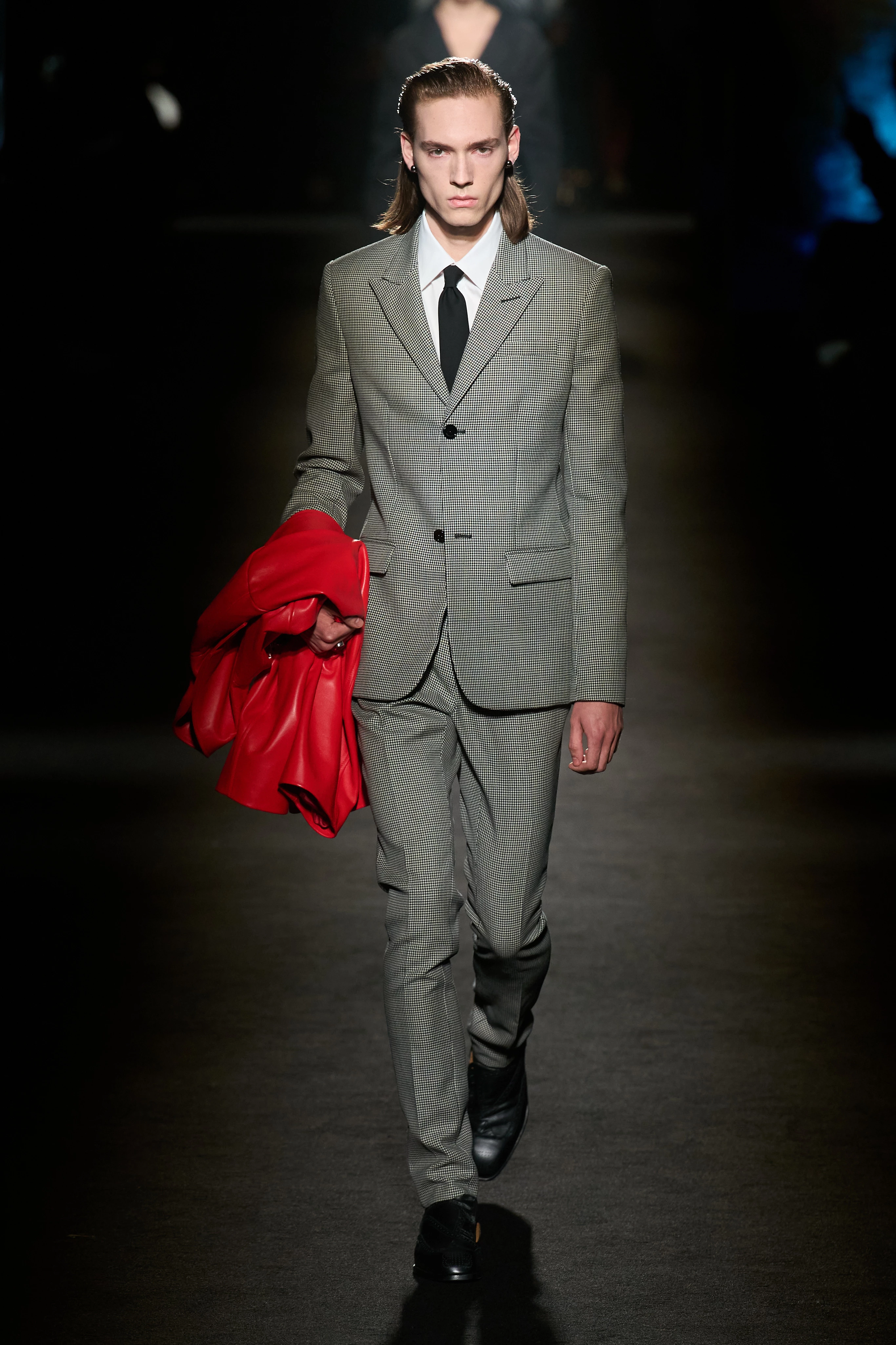 Paris Fashion Week: New Collections from Balenciaga, LOEWE and Viktoria Beckham3