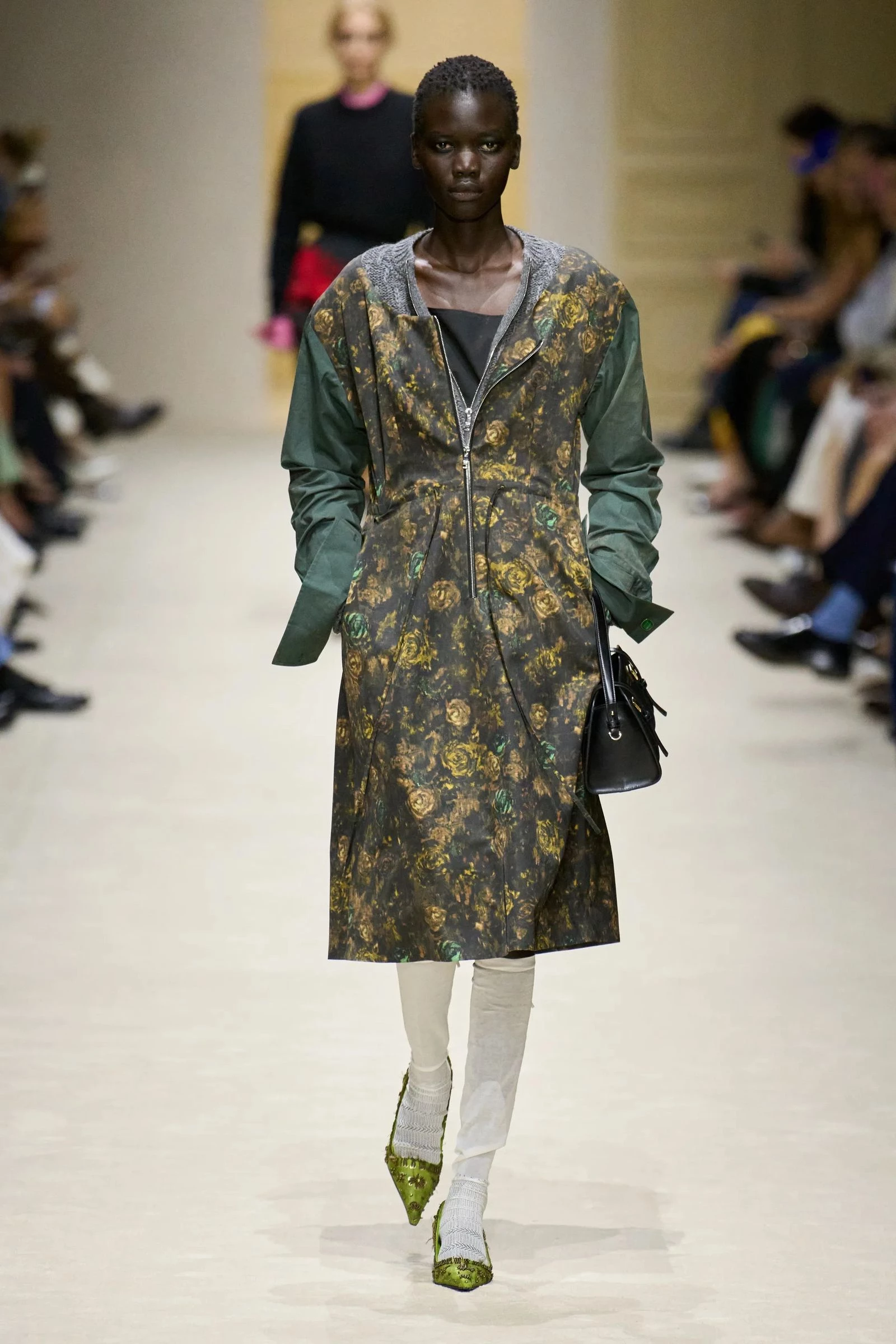 Prada's approach: how to create different looks from the same things2