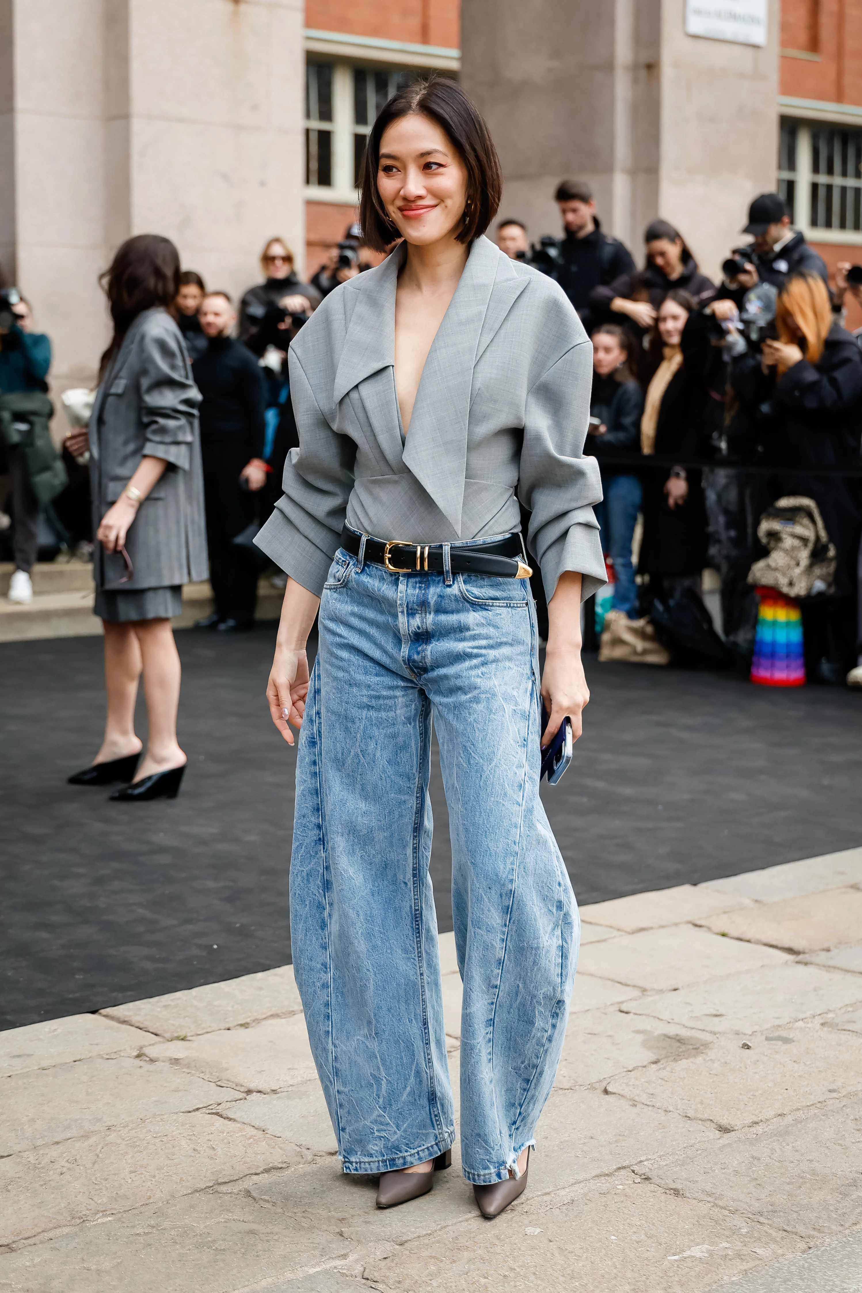 Here are the hottest jeans this season, which are gradually becoming new classics0