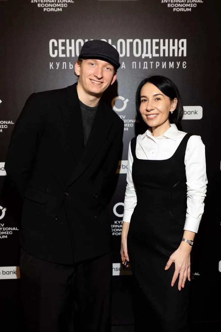 How the evening "Senses of the Present: A Culture That Supports" went at the Lesya Ukrainka Theater16