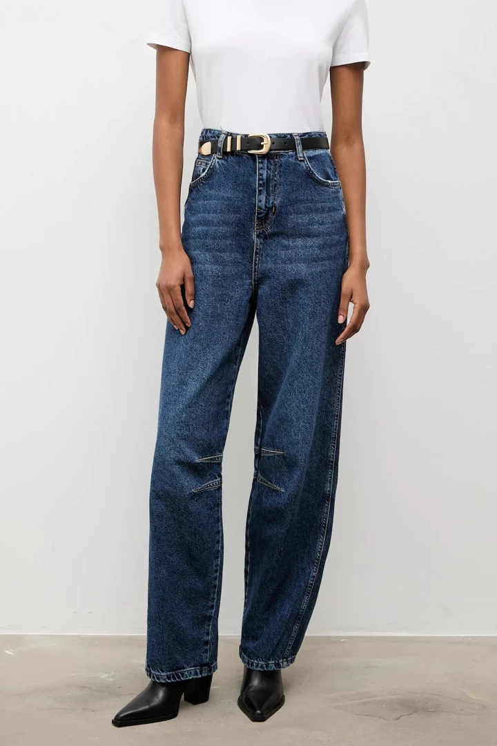 Here are the hottest jeans this season, which are gradually becoming the new classics14