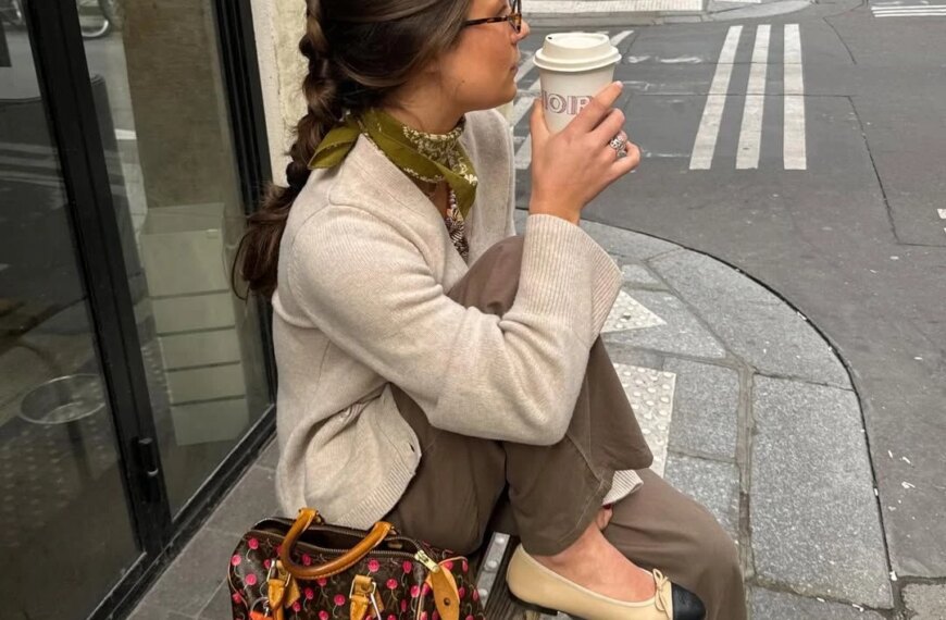 A bandana around the neck is the most fashionable accessory of the&hellip;