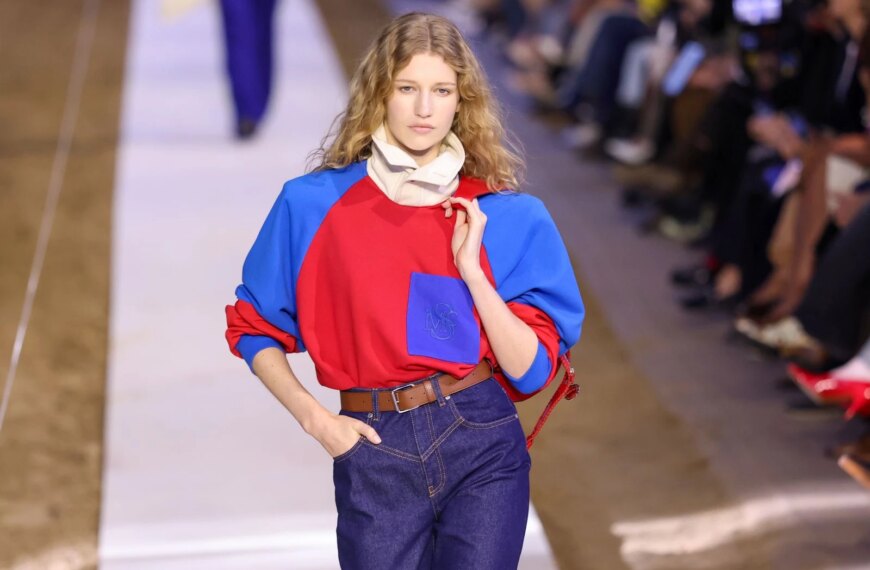 The 1980s Silhouette Is Back: How to Wear Broad Shoulders and a&hellip;