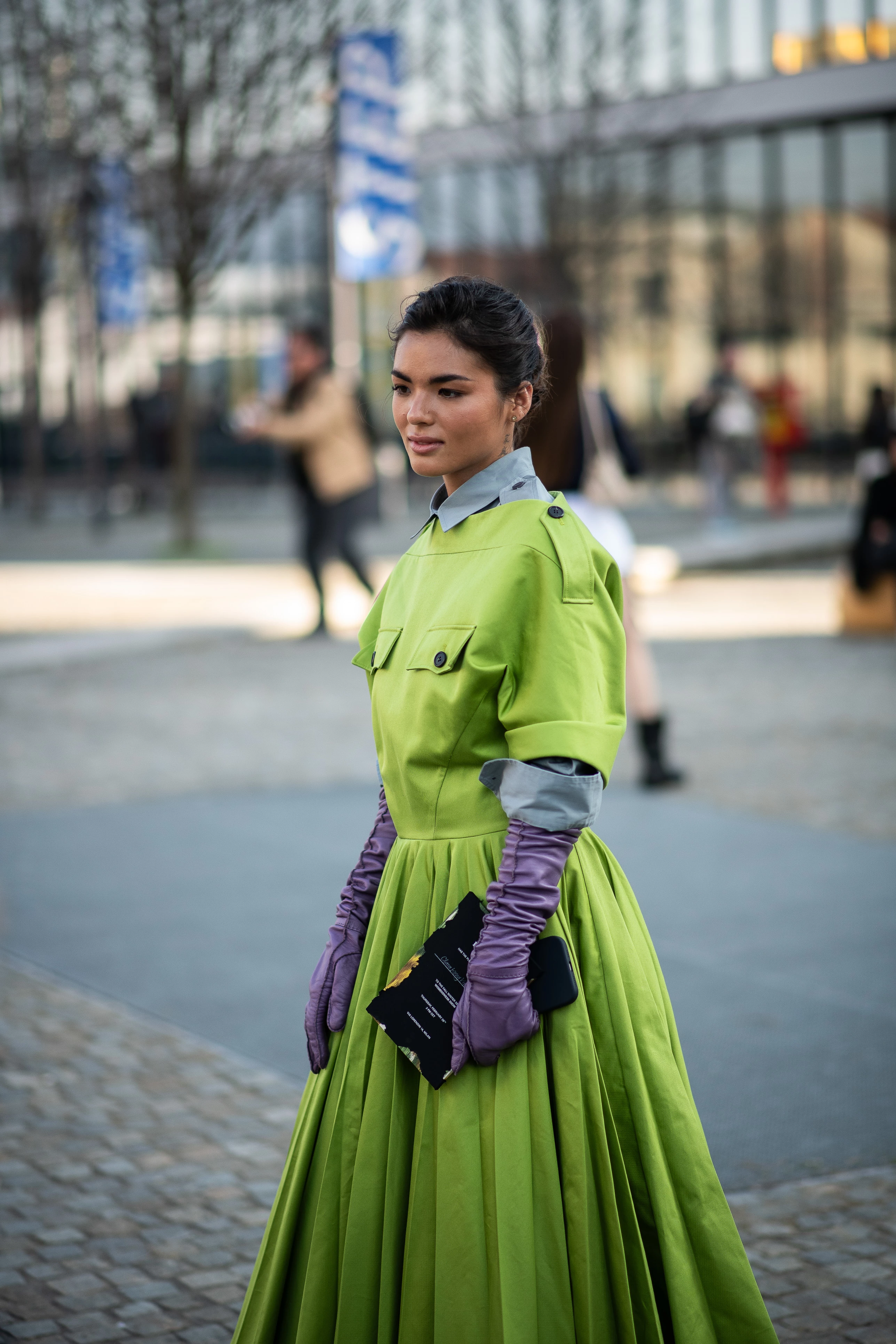 Streetstyle: the most fashionable girls on the streets of Milan30