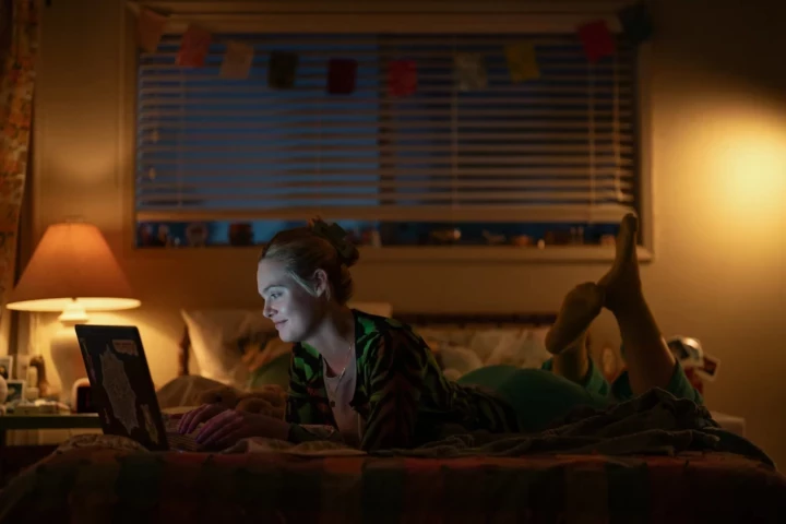 Why "Margot Robbie" is one of Elle Fanning's best roles1