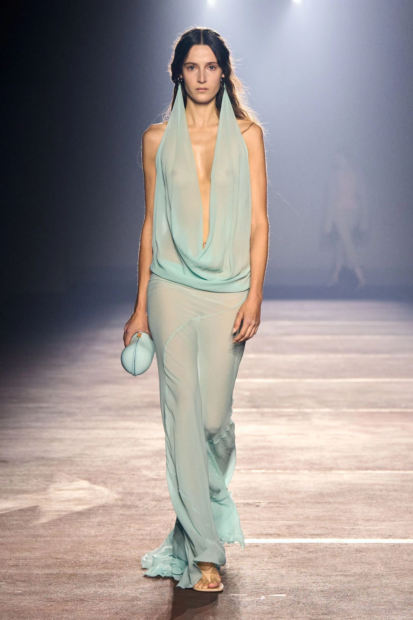 Mugler3