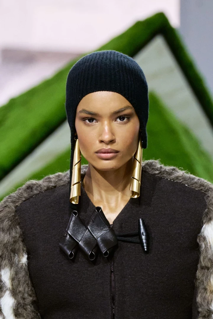 5 must-have pieces of jewelry this fall – and you can wear them now 26 5 must-have pieces of jewelry this fall – and you can wear them now9