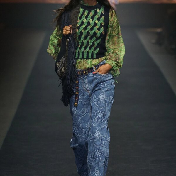 Floral Pants: How to Wear Them in 2026 – 4 Trendy Combinations&hellip;