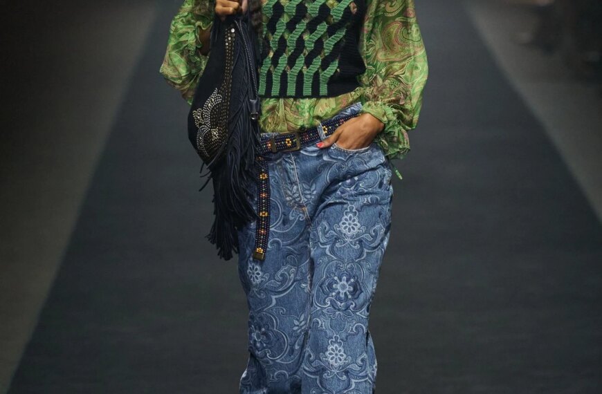 Floral Pants: How to Wear Them in 2026 – 4 Trendy Combinations&hellip;