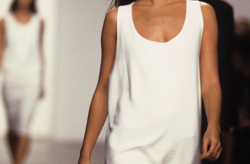 The minimalist sleeveless midi dress is the most fashionable comeback from the&hellip;