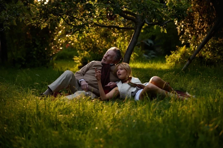 What is known about the biopic dedicated to the friendship of Kate Moss and Lucian Freud4