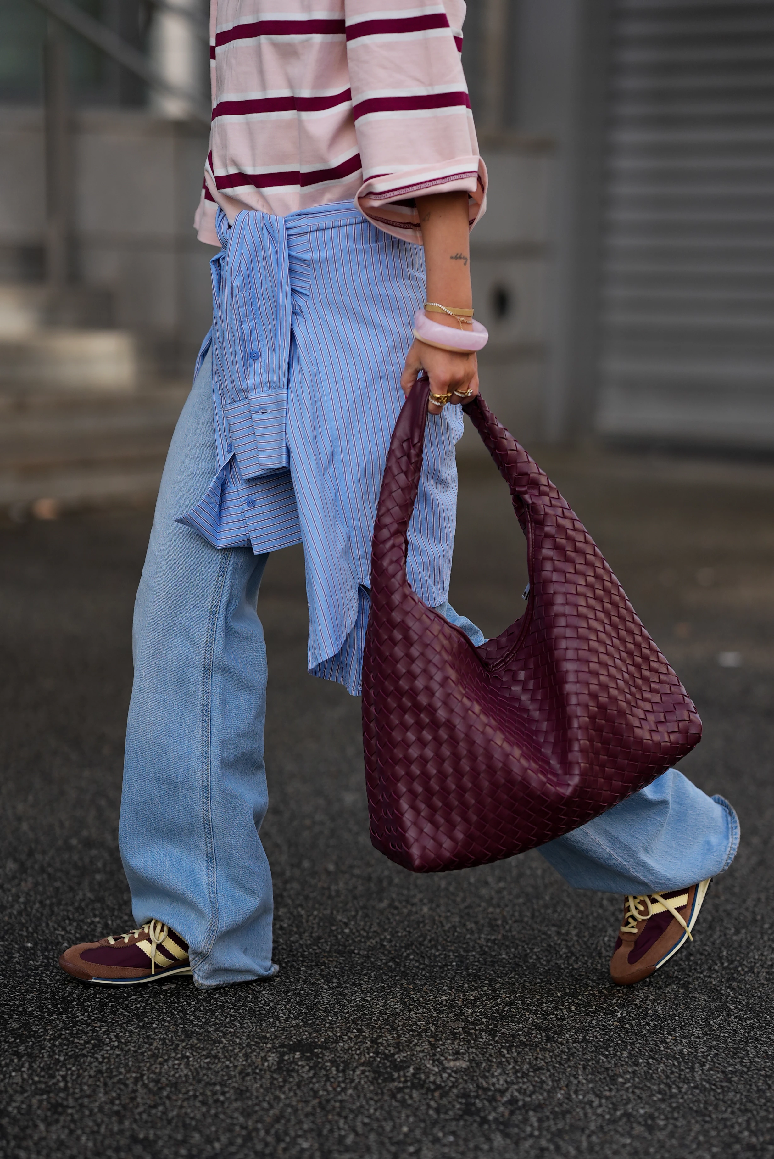 A bag in this color is the most sophisticated trend of spring0