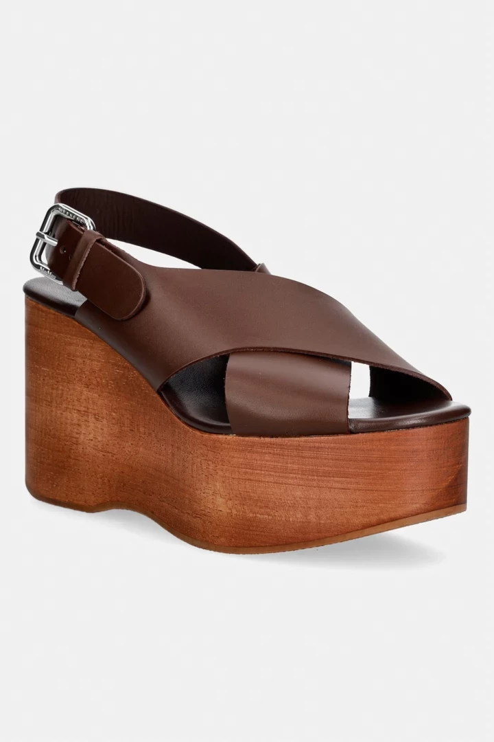 Wooden-soled clogs in the spirit of the 1970s are the key shoe trend of the season12