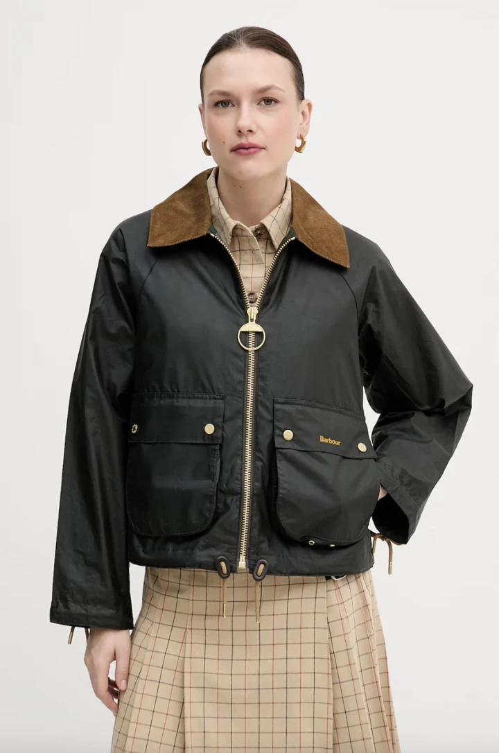 6 essential items in your spring wardrobe right now11