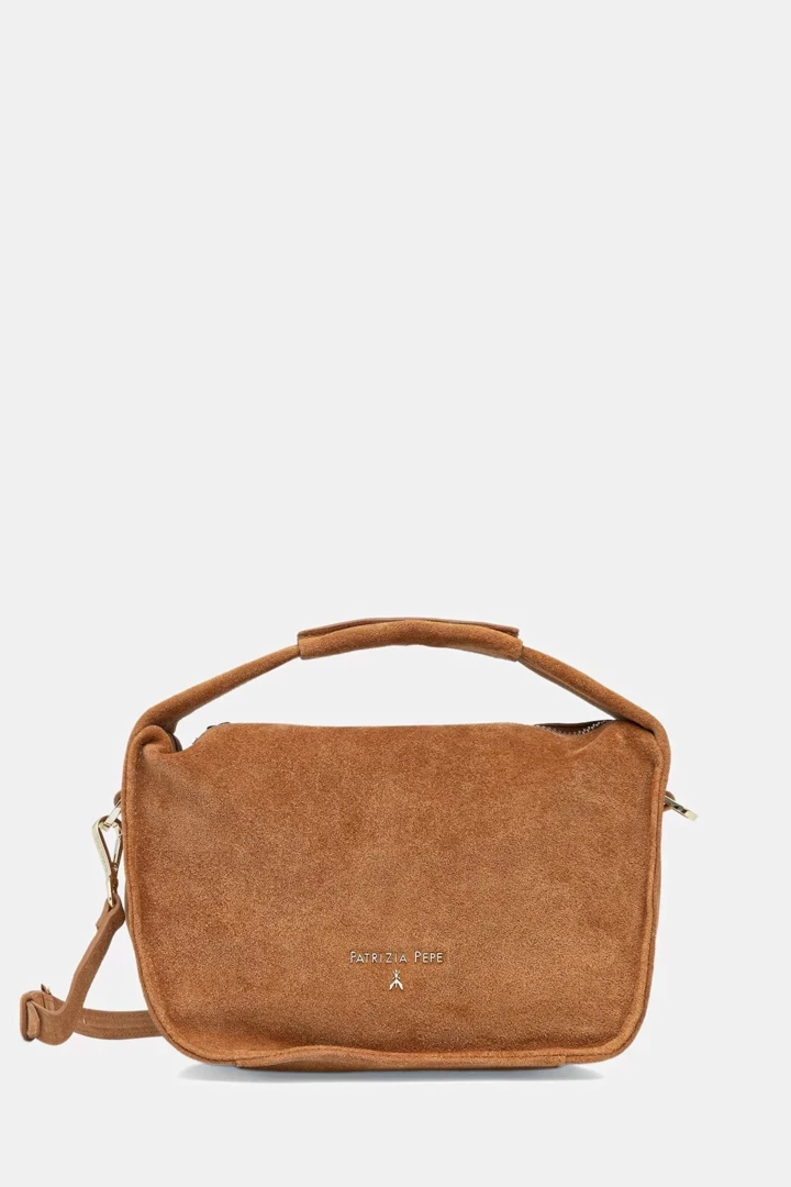 The main accessory of spring 2026 has already been determined - and it's a caramel suede bag 9 The main accessory of spring 2026 has already been determined - and it's a caramel suede bag8