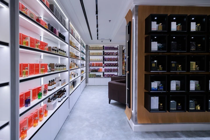 Jan niche concept at Leonardo: a new space for niche perfumery9