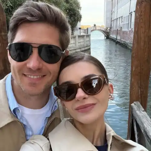 Volodymyr Ostapchuk, his wife and son are moving to Canada