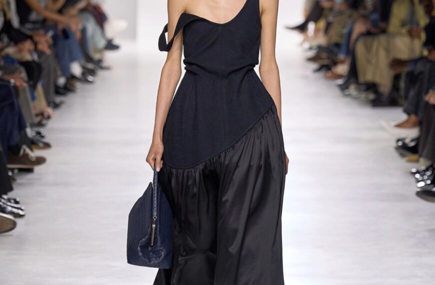 Maxi dress + flip flops – a trend that will be everywhere&hellip;