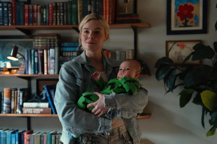 Why "Margot Robbie" is one of Elle Fanning's best roles0