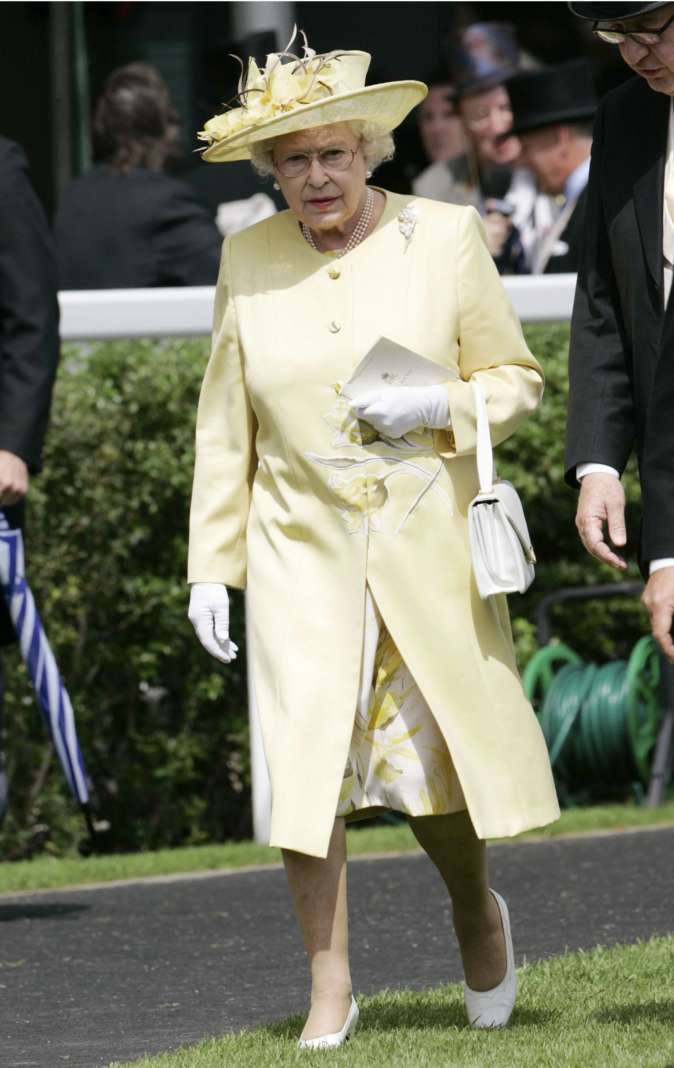 The largest exhibition of Queen Elizabeth II's style opens in London1