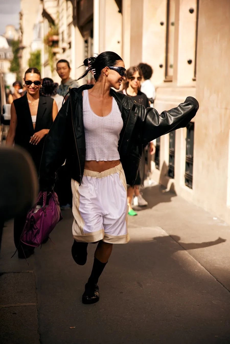 4 Minimalist 1990s-Style Bags Every Fashionista Needs in Every Season12