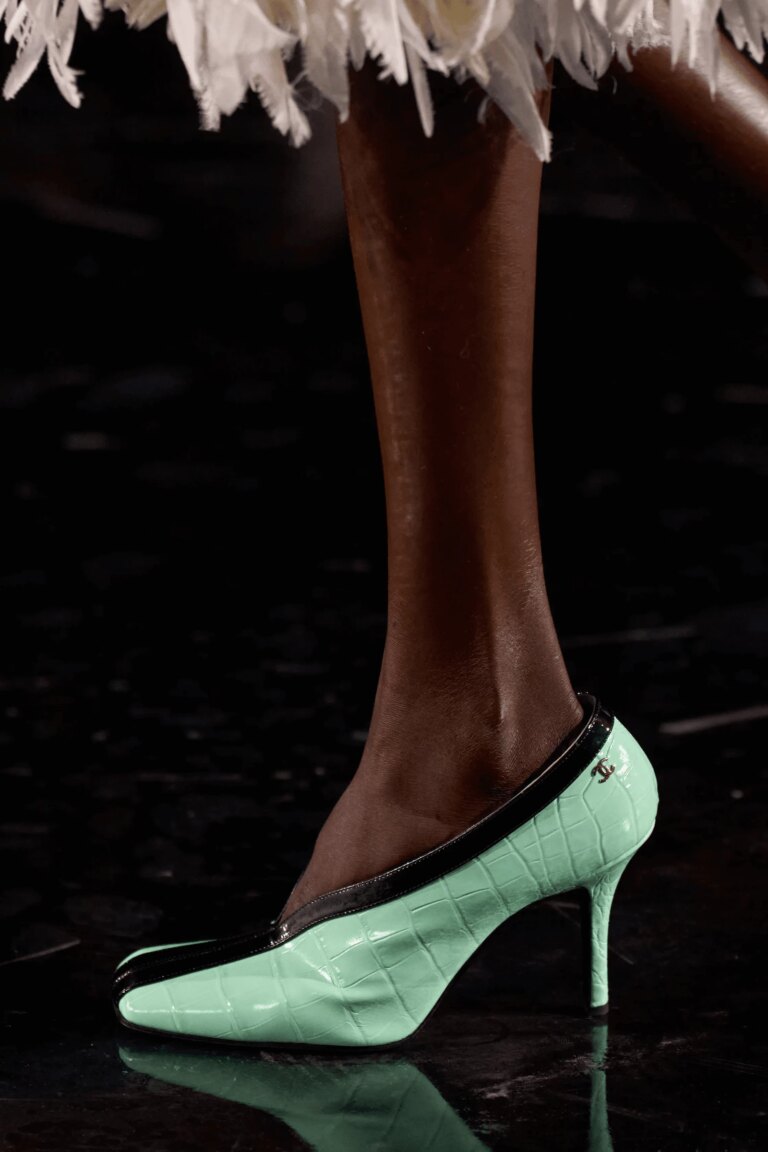 This shoe from the 2000s is everywhere again – and it's the main trend of 2026 7