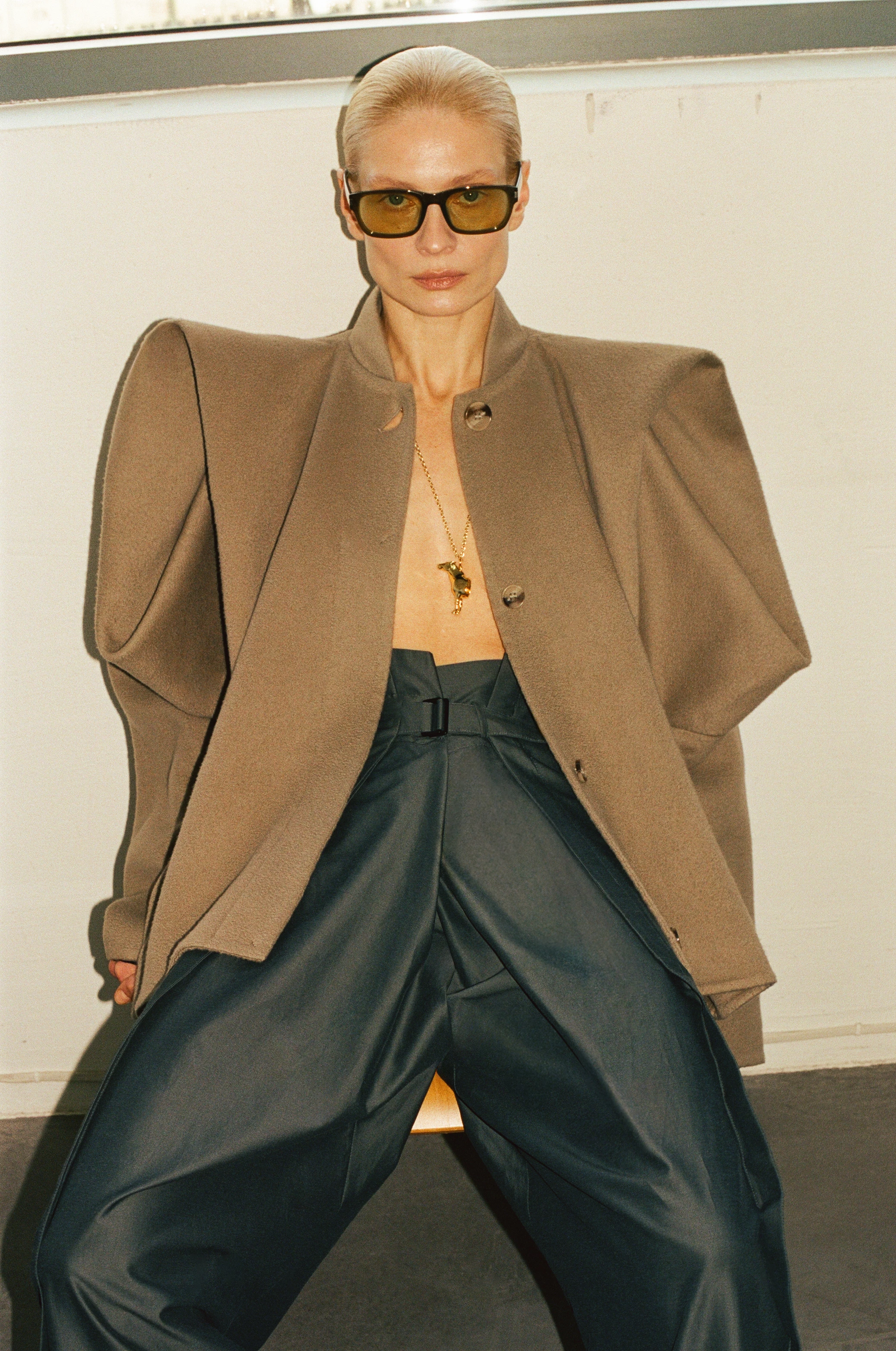 Intellectual minimalism is the leitmotif of the new PERSONALITY advertising campaign4