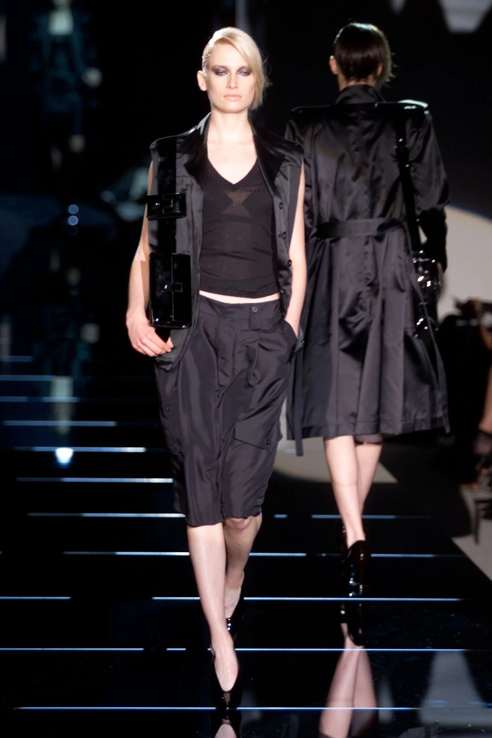 Gucci spring-summer 2001. JB Villareal/Gorunway1