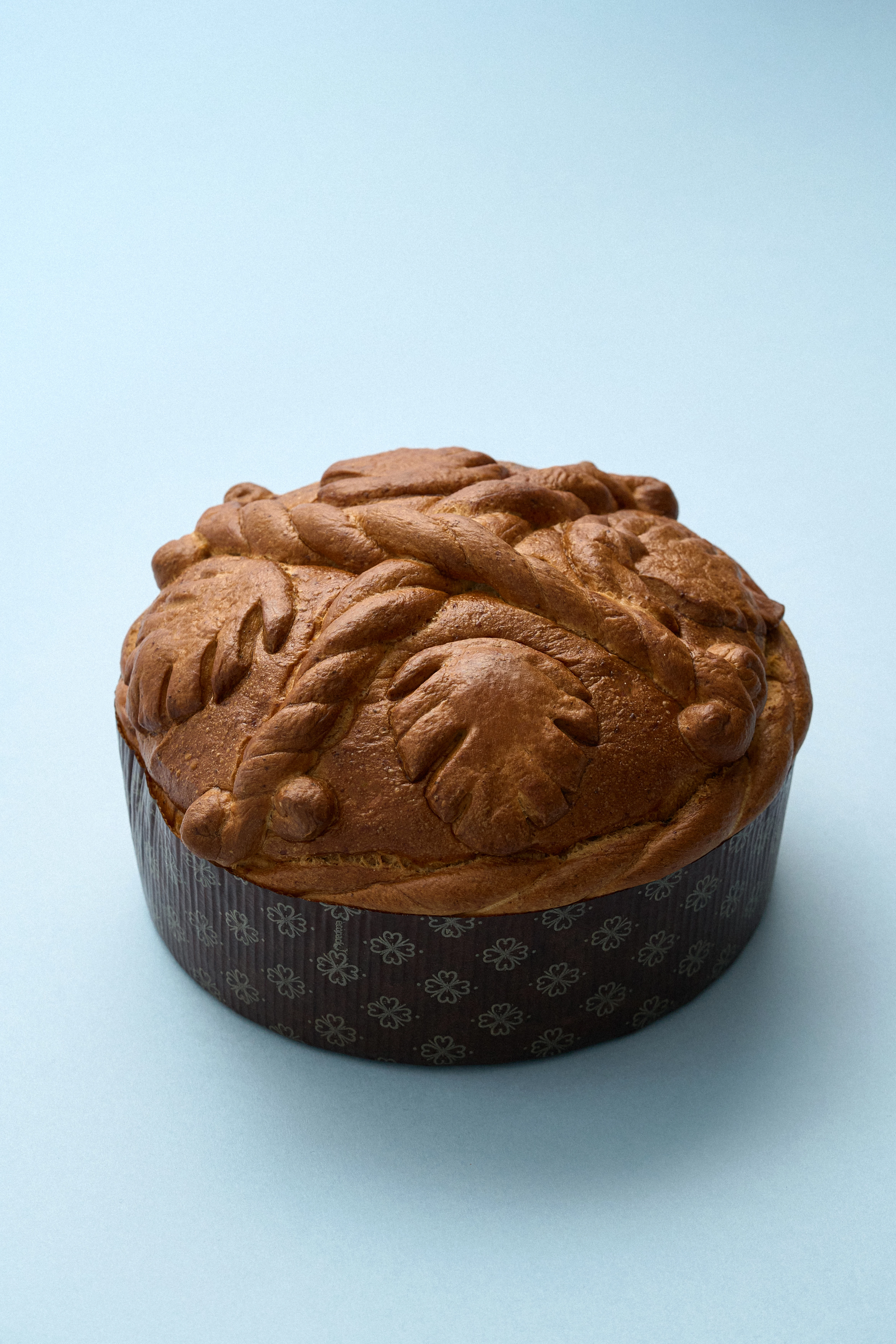 Where to buy the perfect Easter cakes and panettone for Easter 2026: a selection from vogue.ua5