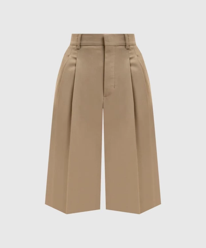 Why classic "knee-length pants" are the perfect solution for fashion April 20268