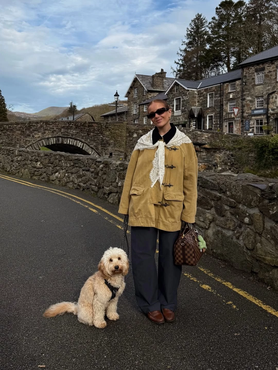 Instagram @rebeccaferrazwyatt2