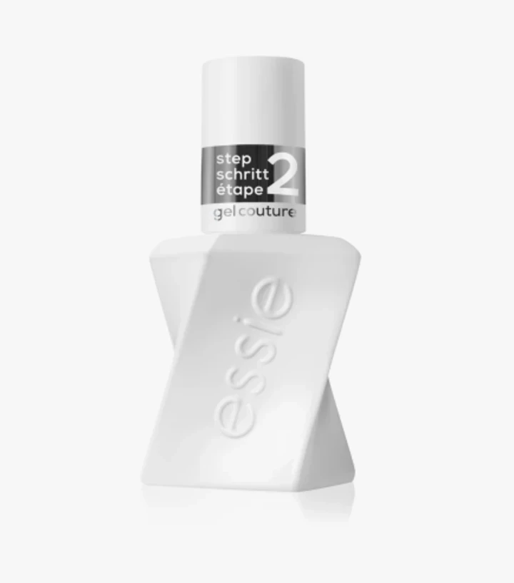 Old money manicure from New York: the most elegant beauty trend of the season0