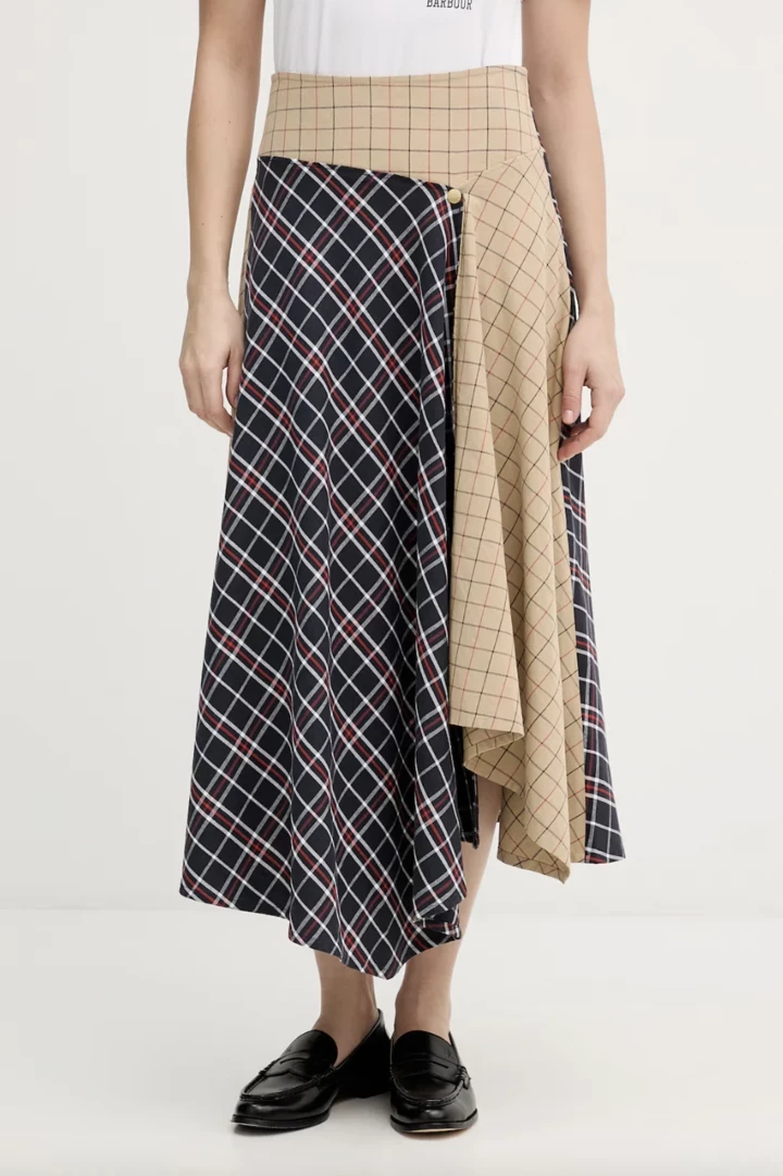 Skirts with character for everyday looks: 4 most fashionable options that will become the base5