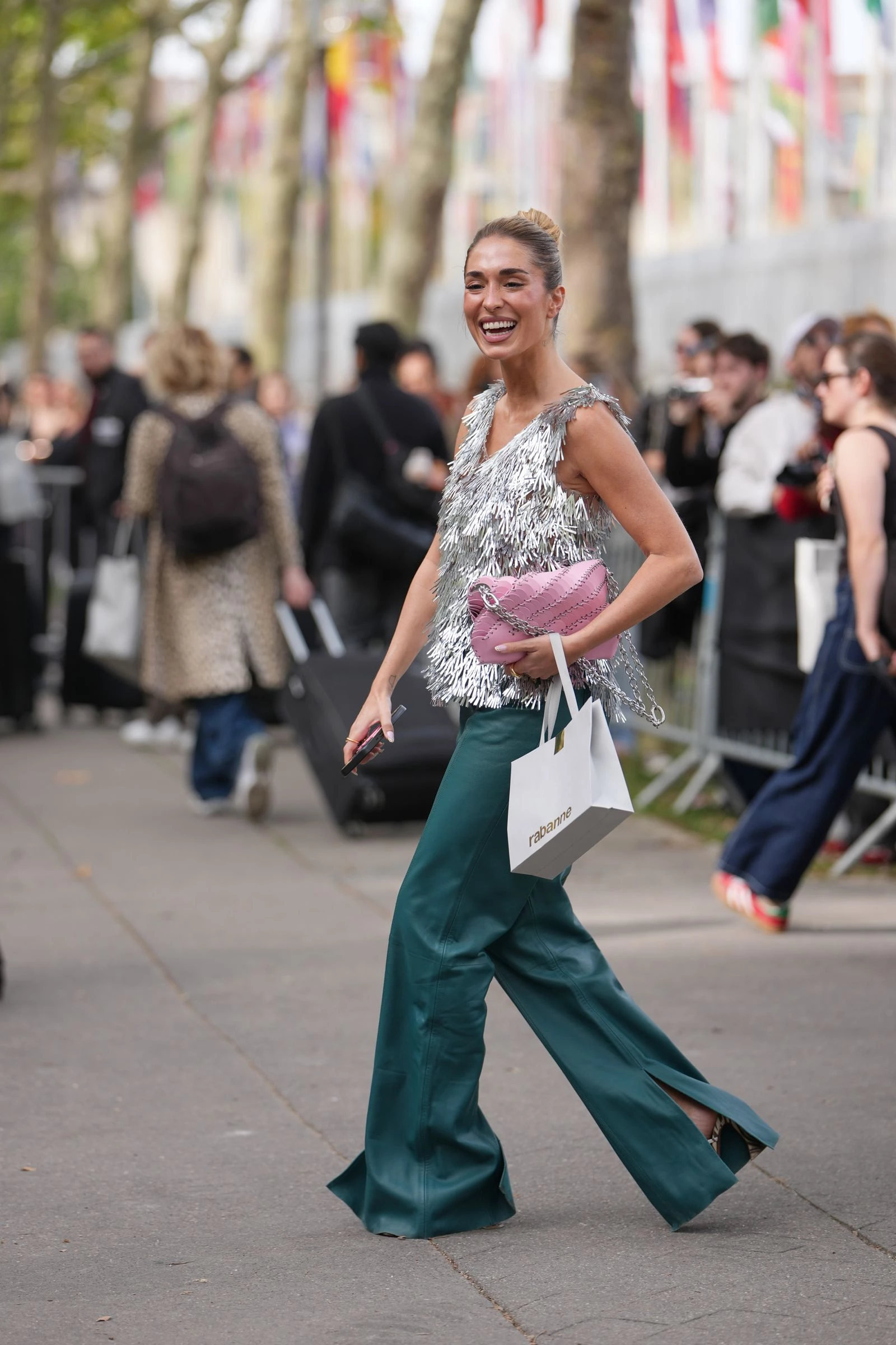 Pants with slits - the sexiest trend of 2026, which changes even the basic look8