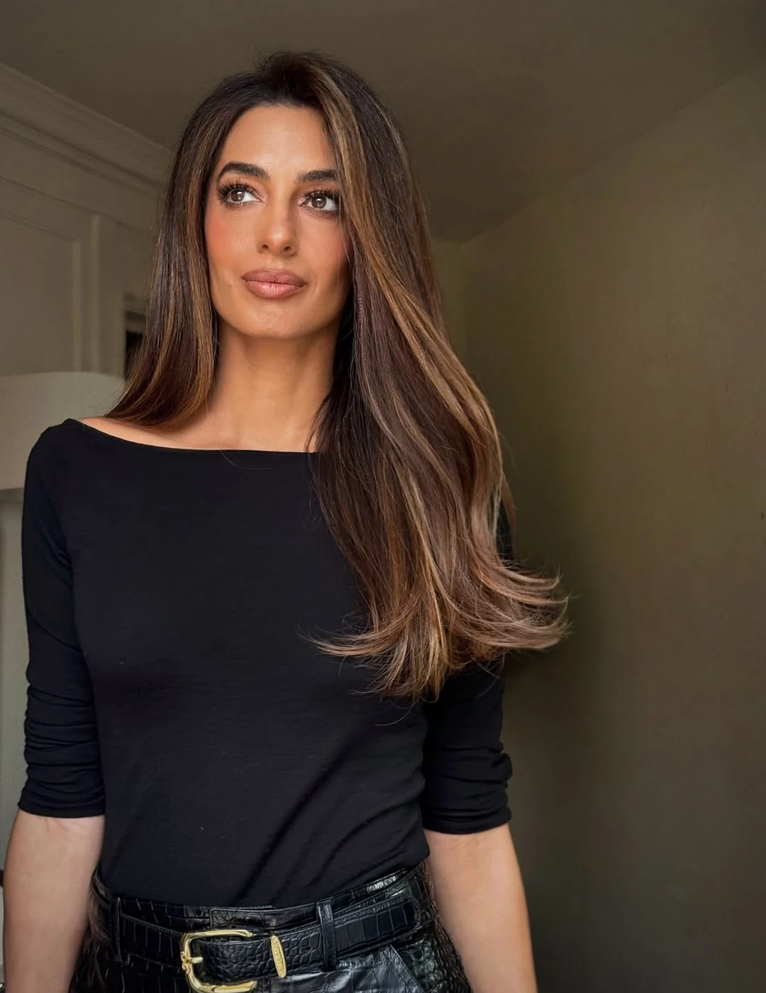 Amal Clooney chooses the hottest beauty trend of spring 2026 — "blurred lips"1