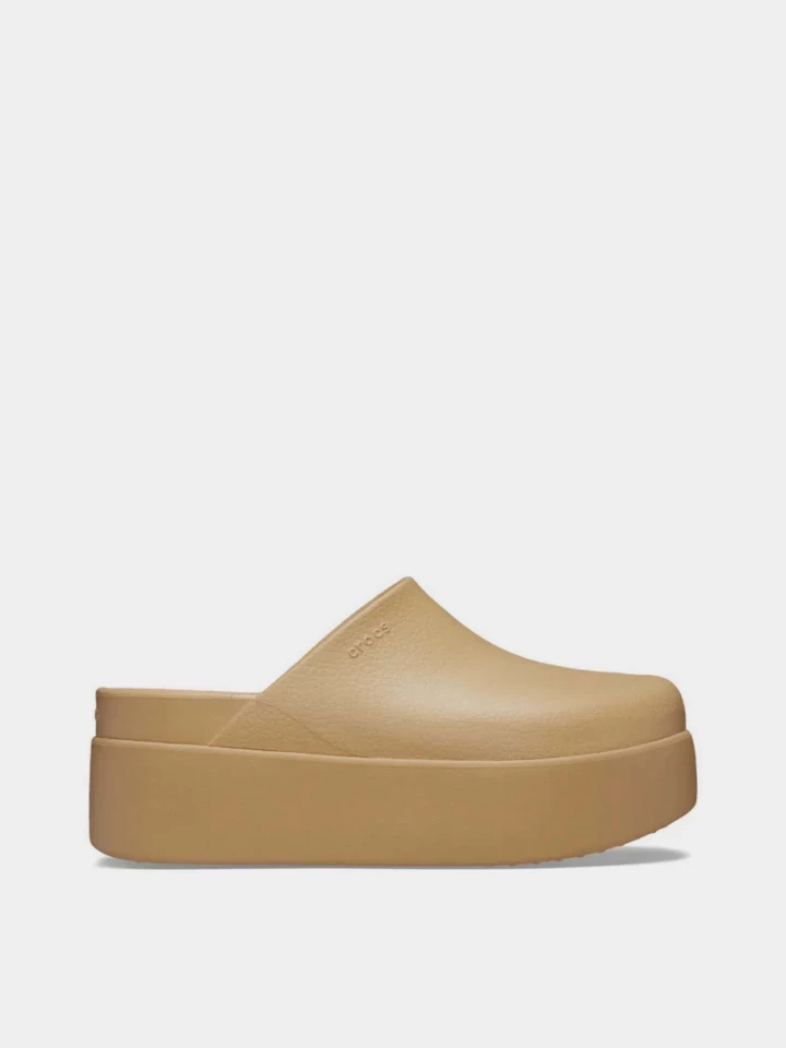 Leather clogs are an unexpected shoe trend this spring5